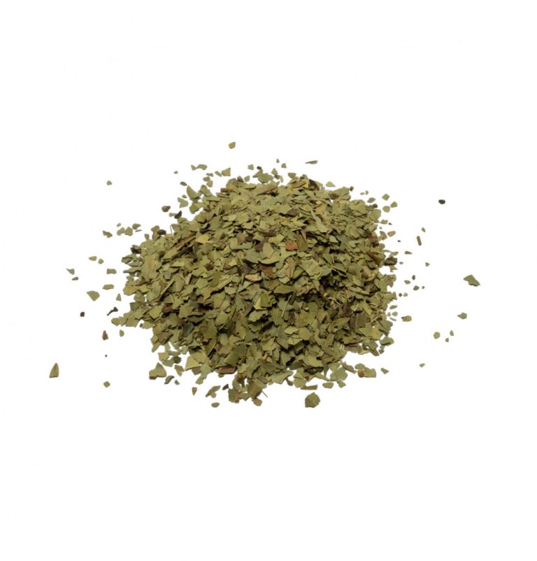 Cut and cleaned Turkish bay leaves